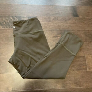 Brown Lululemon Capri Pant Size 4
